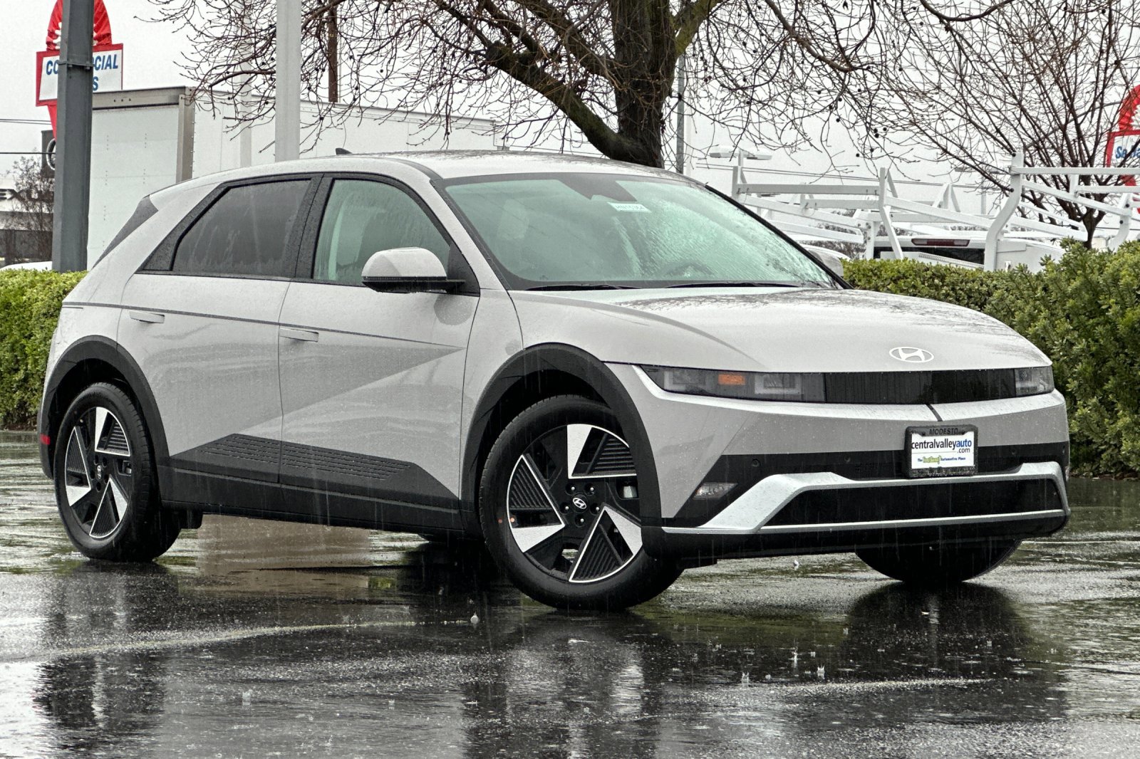 New 2026 Hyundai Ioniq 5 SEL image 2