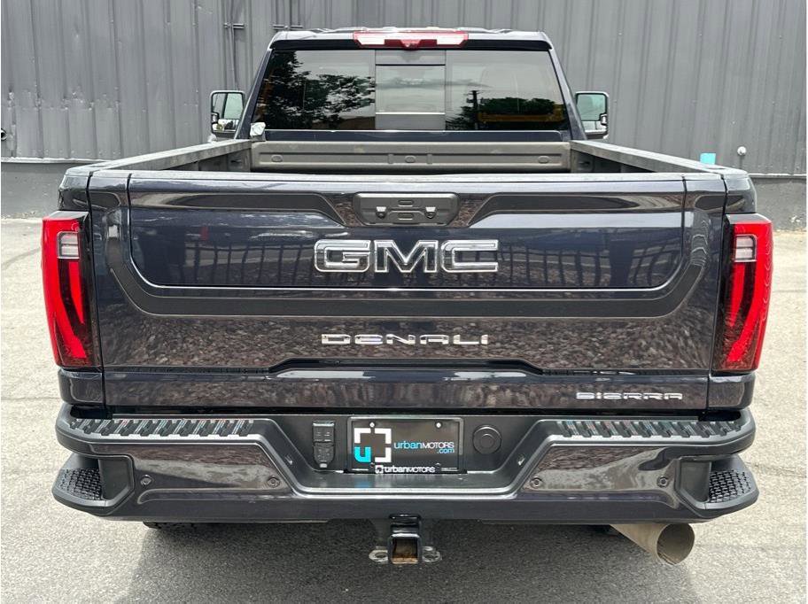 Used 2024 GMC Sierra 2500 Denali Ultimate w/ Max Trailering Package image 9