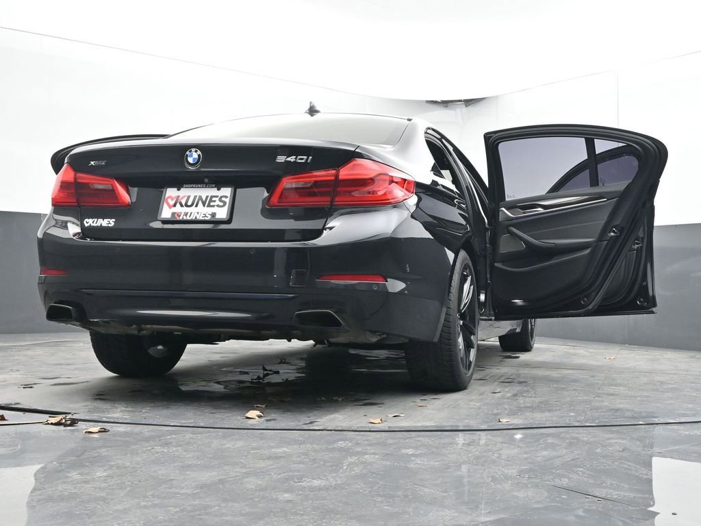 Used 2017 BMW 540i xDrive image 55