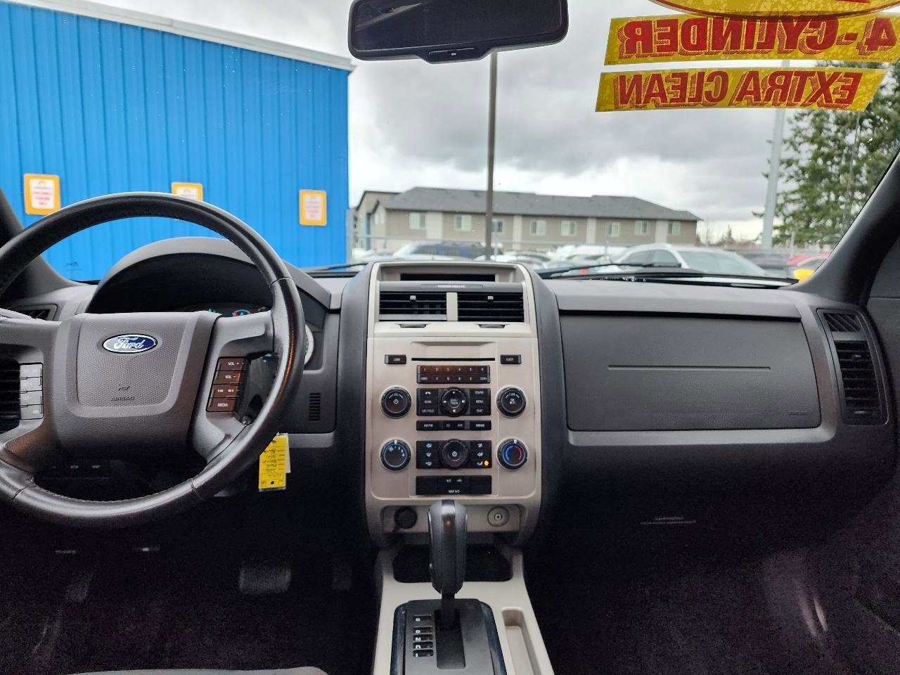 Used 2010 Ford Escape XLT image 13