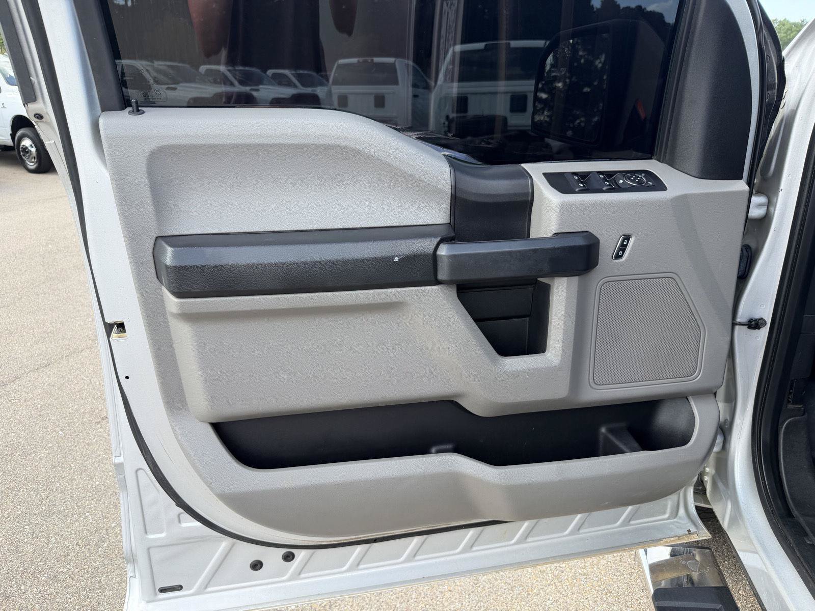 Used 2018 Ford F150 XL w/ Equipment Group 101A Mid AWD/4WD image 14
