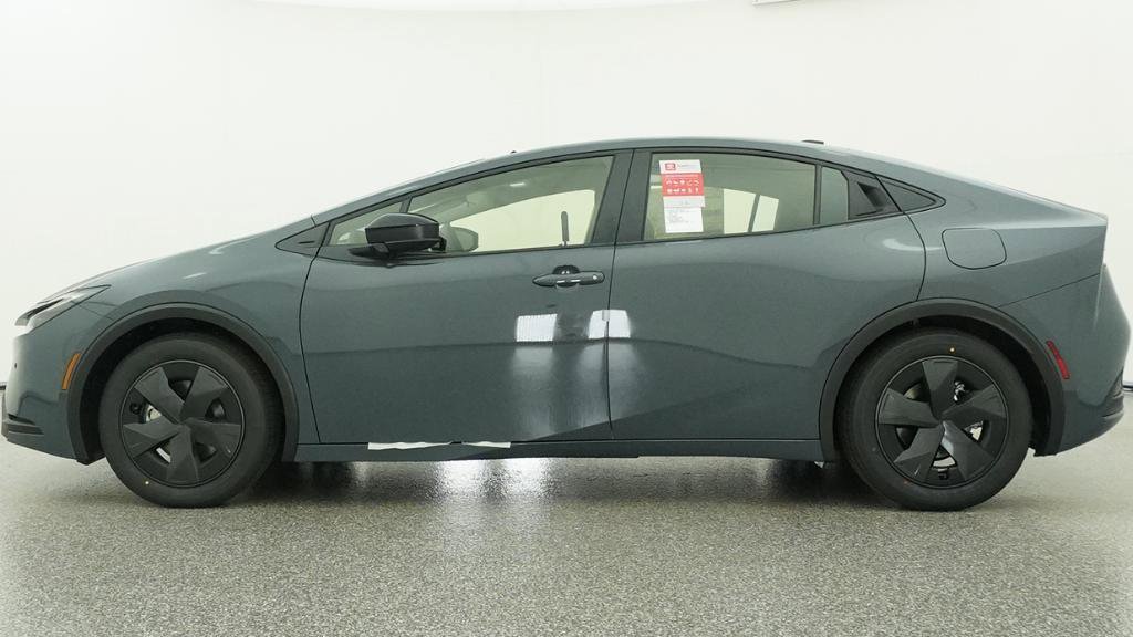 New 2026 Toyota Prius Plug-In Hybrid image 36