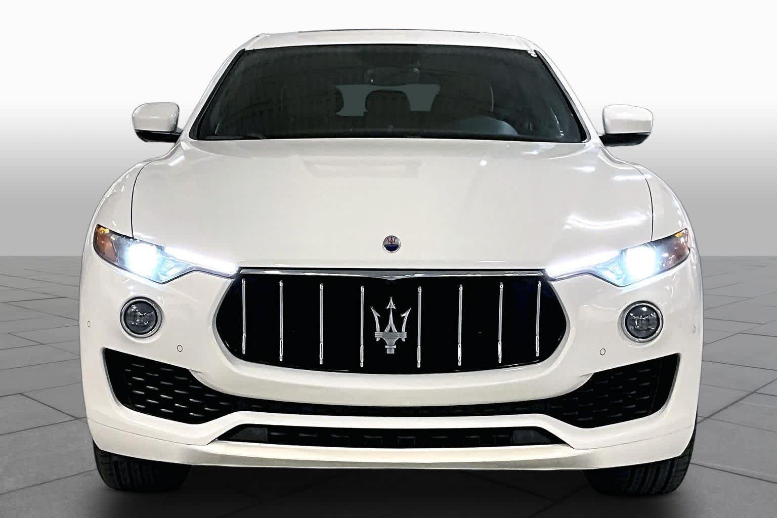 Used 2019 Maserati Levante AWD/4WD image 4