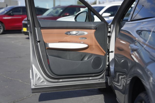 Used 2026 Genesis GV70 2.5T Advanced image 31