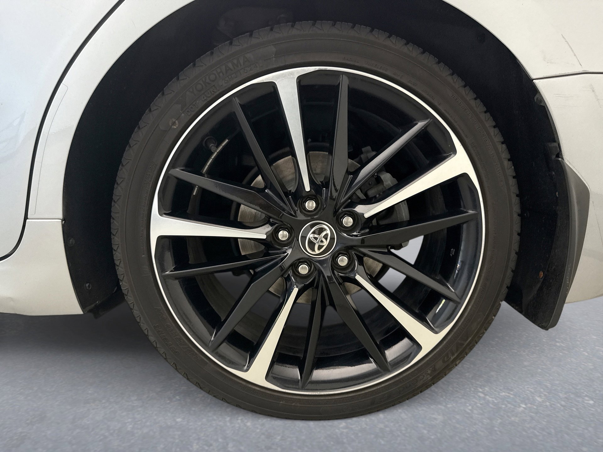 Used 2020 Toyota Camry XSE w/ Driver Assist Package image 22