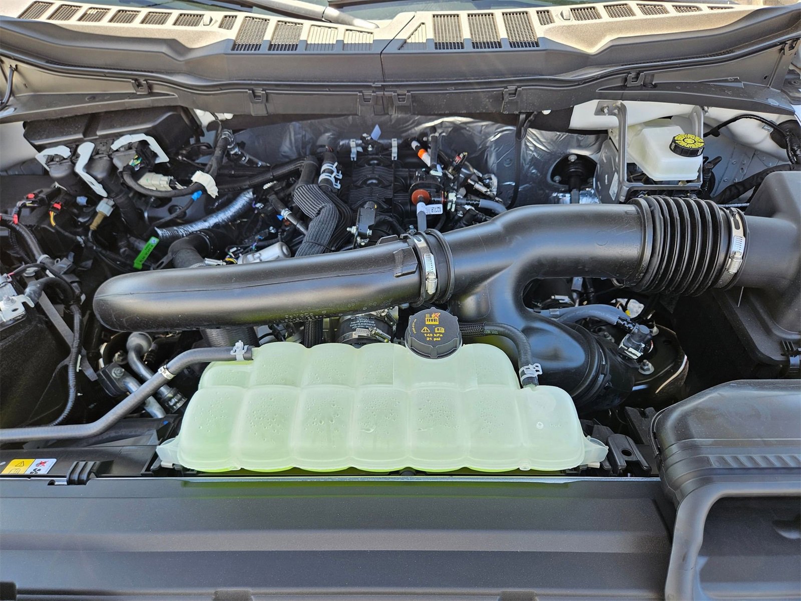 New 2025 Ford F150 XLT w/ Equipment Group 302A MID image 22