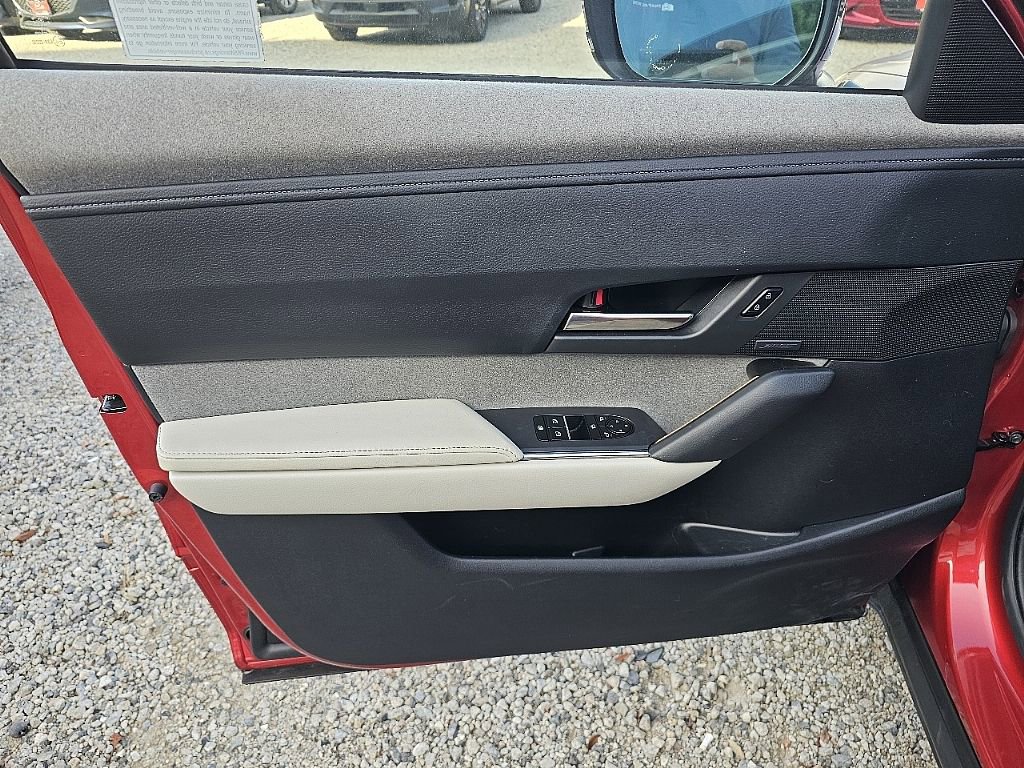 Used 2022 MAZDA MX-30 Electric w/ Premium Plus Pkg image 12