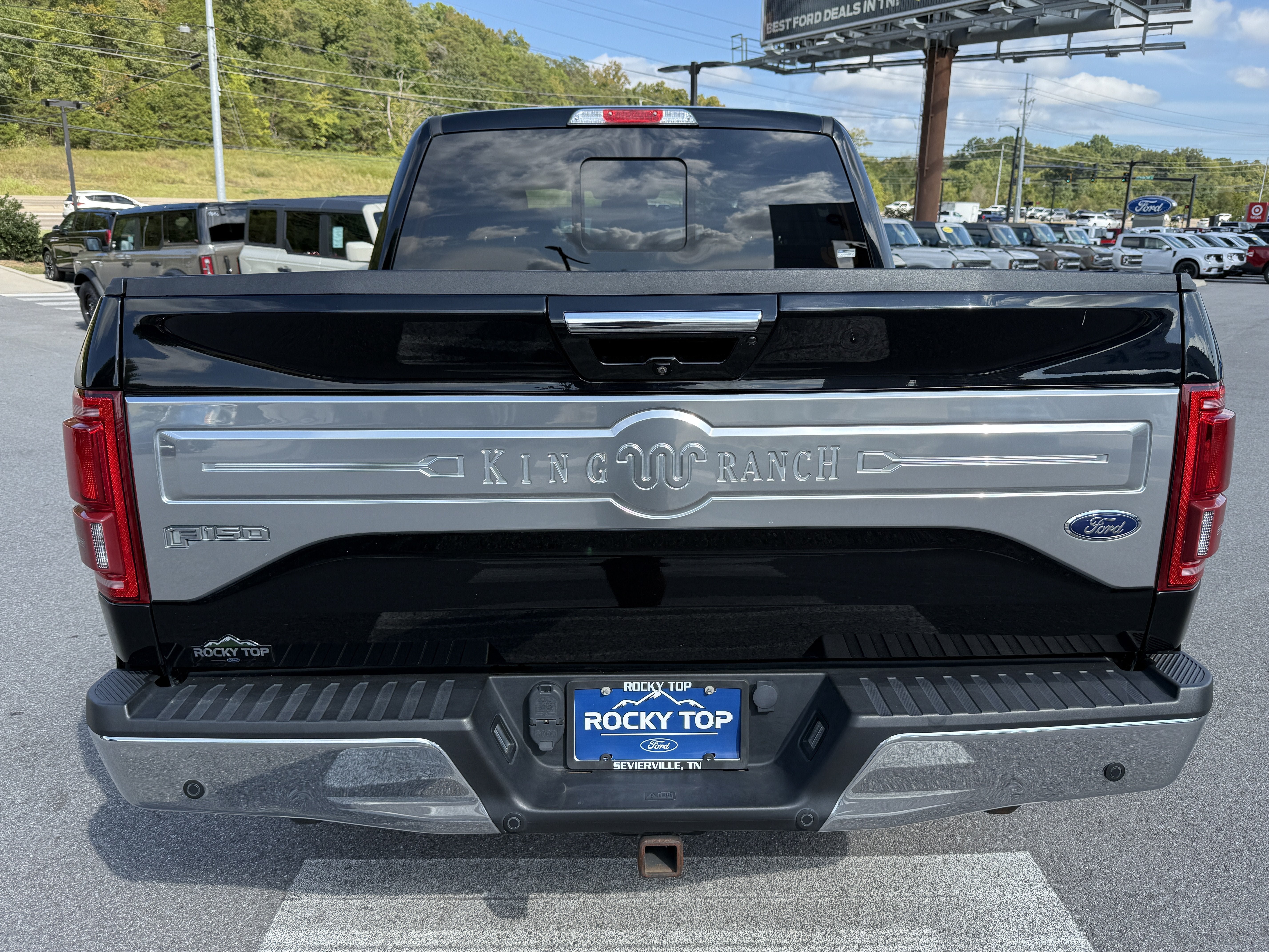 Used 2017 Ford F150 King Ranch w/ Equipment Group 601A Luxury AWD/4WD image 6