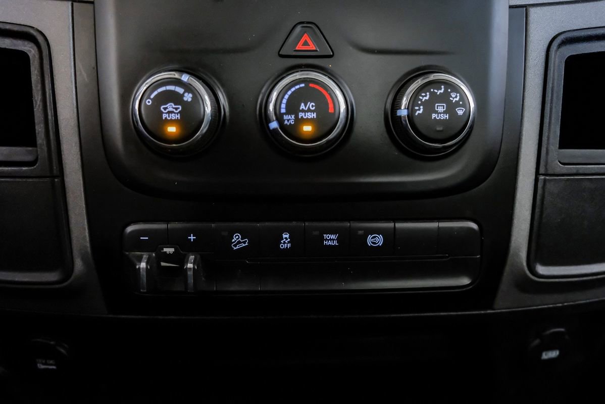 Used 2018 RAM 2500 Tradesman w/ Chrome Appearance Group image 26