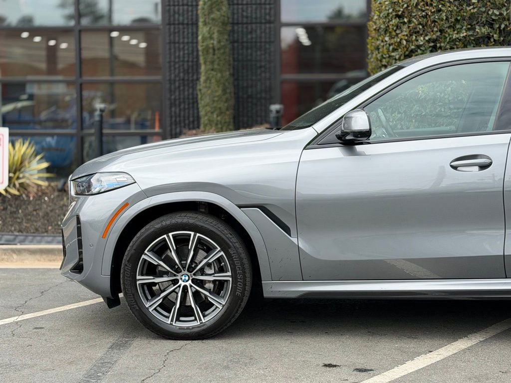 Used 2025 BMW X6 xDrive40i AWD/4WD image 10