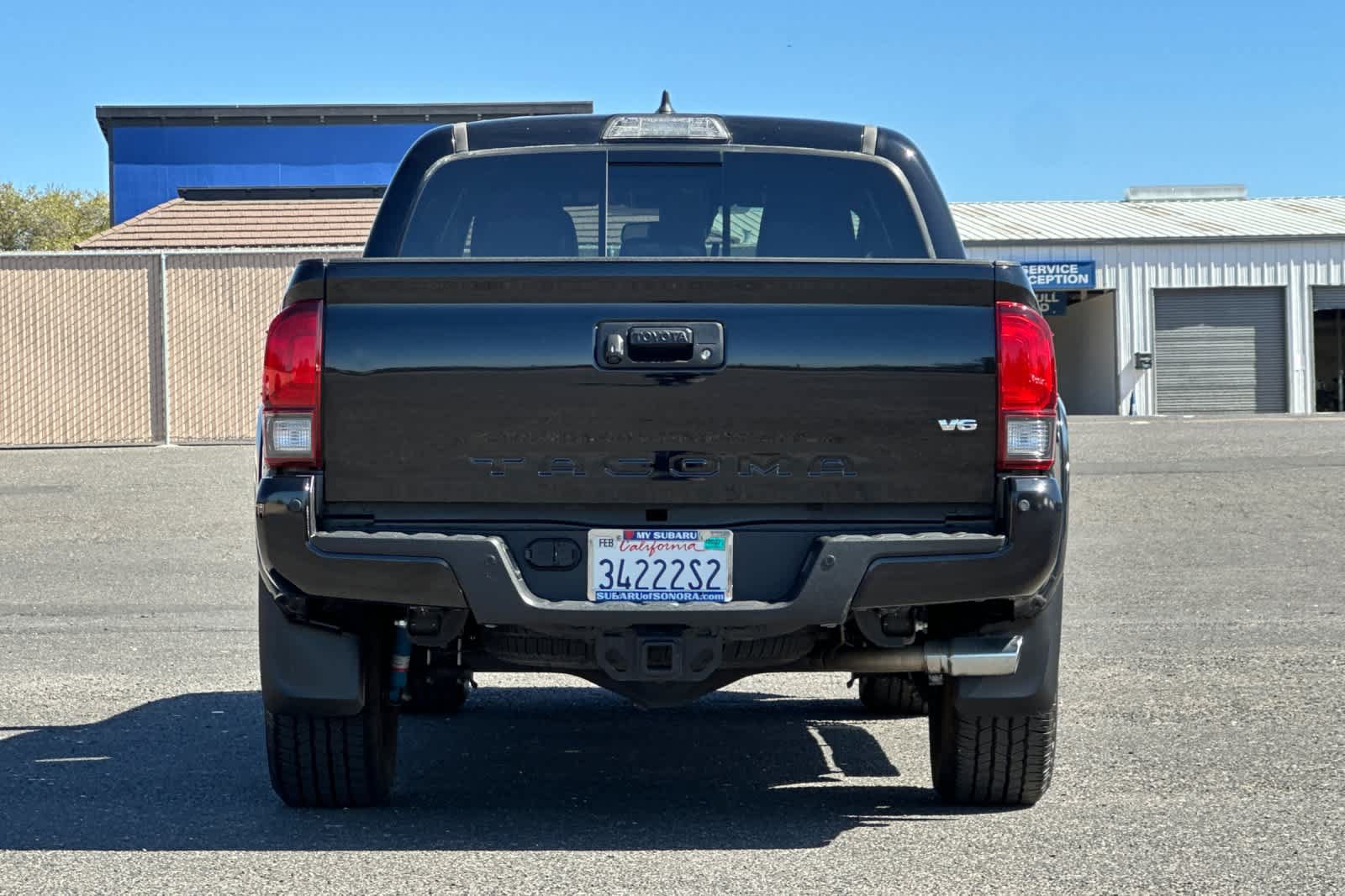 Used 2019 Toyota Tacoma TRD Sport w/ Technology Package AWD/4WD image 4