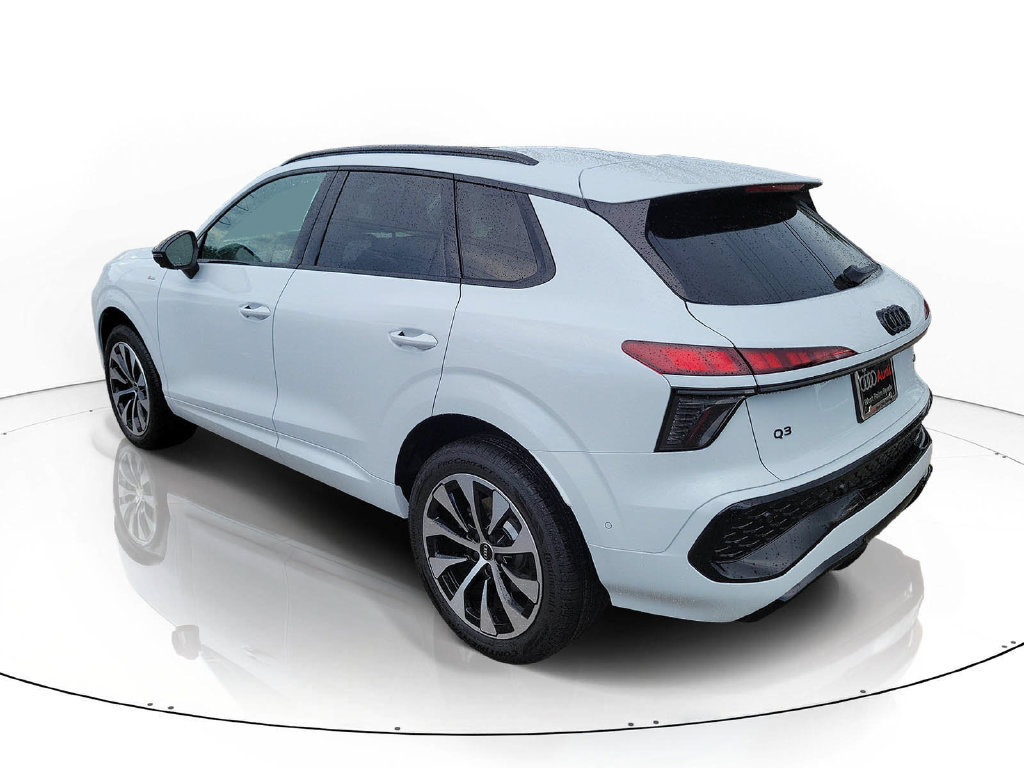 New 2026 Audi Q3 quattro 2.0T AWD/4WD image 3