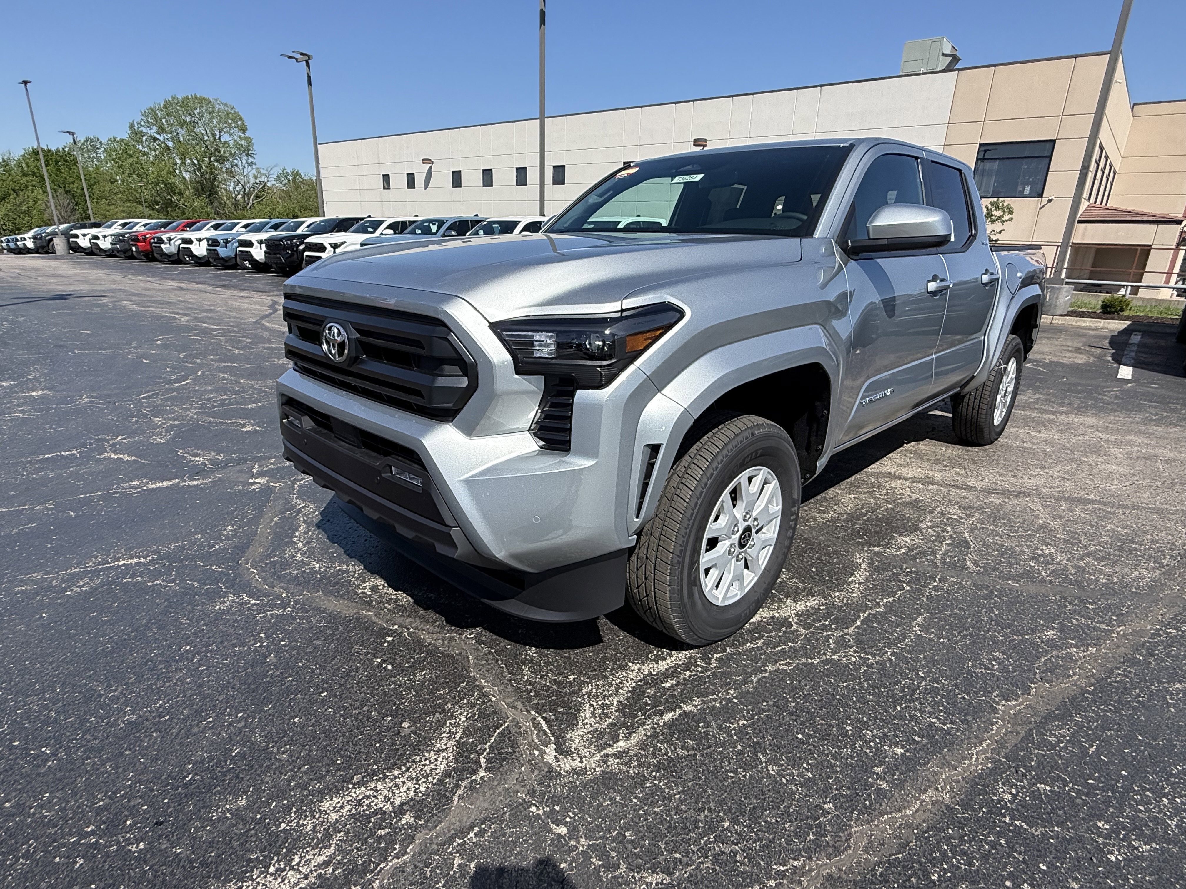 New 2026 Toyota Tacoma SR5 AWD/4WD image 12