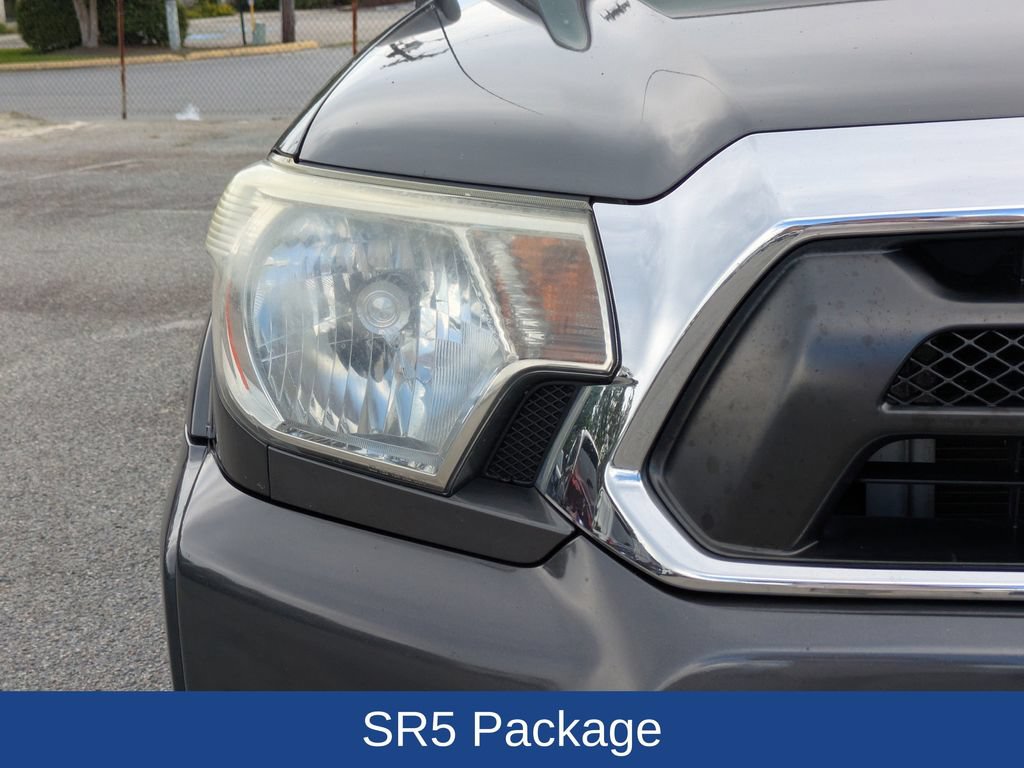 Used 2015 Toyota Tacoma PreRunner w/ SR5 Package RWD image 10
