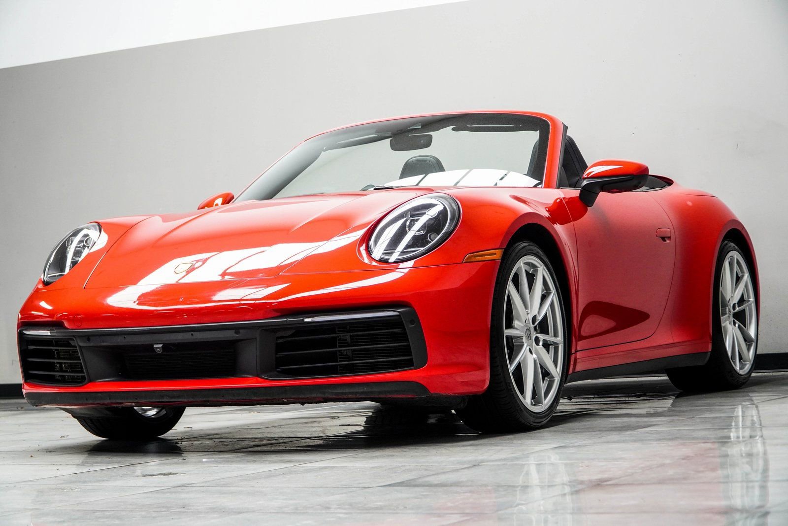 Used 2022 Porsche 911 Carrera w/ Premium Package image 11