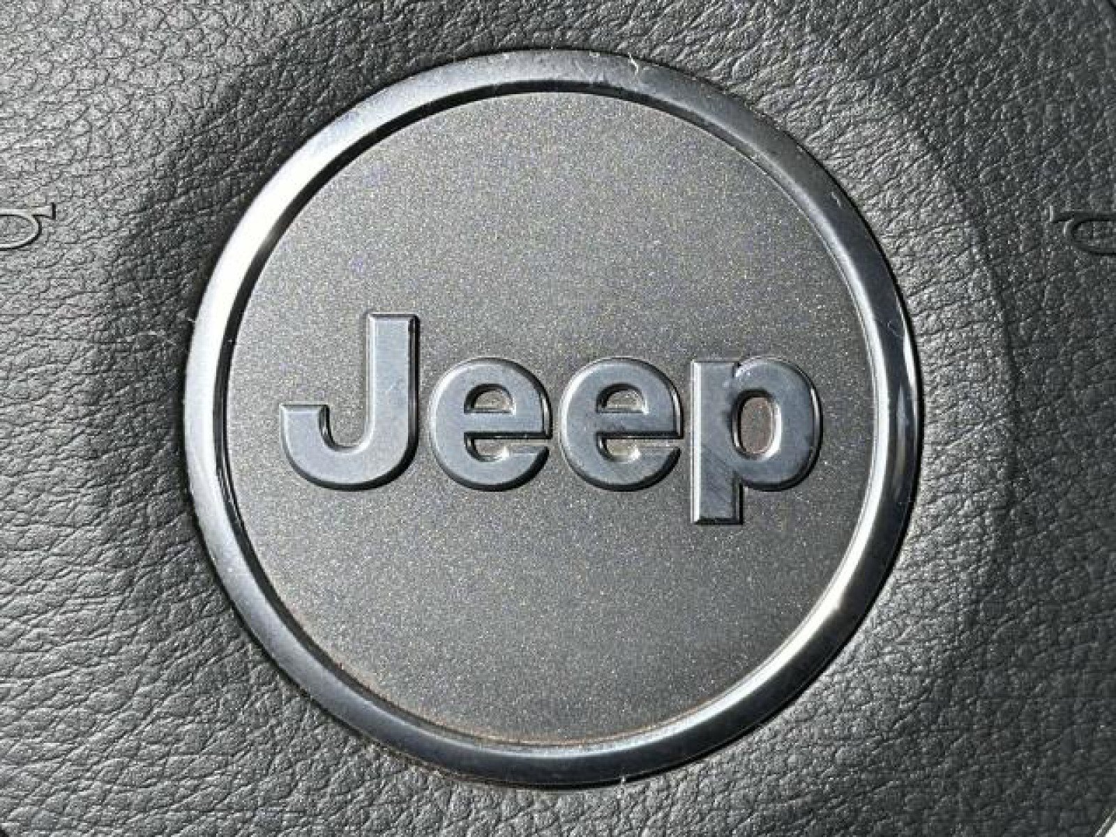 Used 2018 Jeep Wrangler Unlimited Sport S image 25