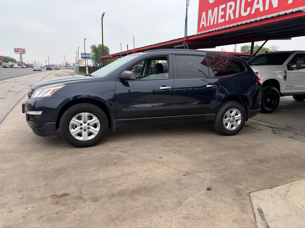 Used 2015 Chevrolet Traverse LS FWD image 11