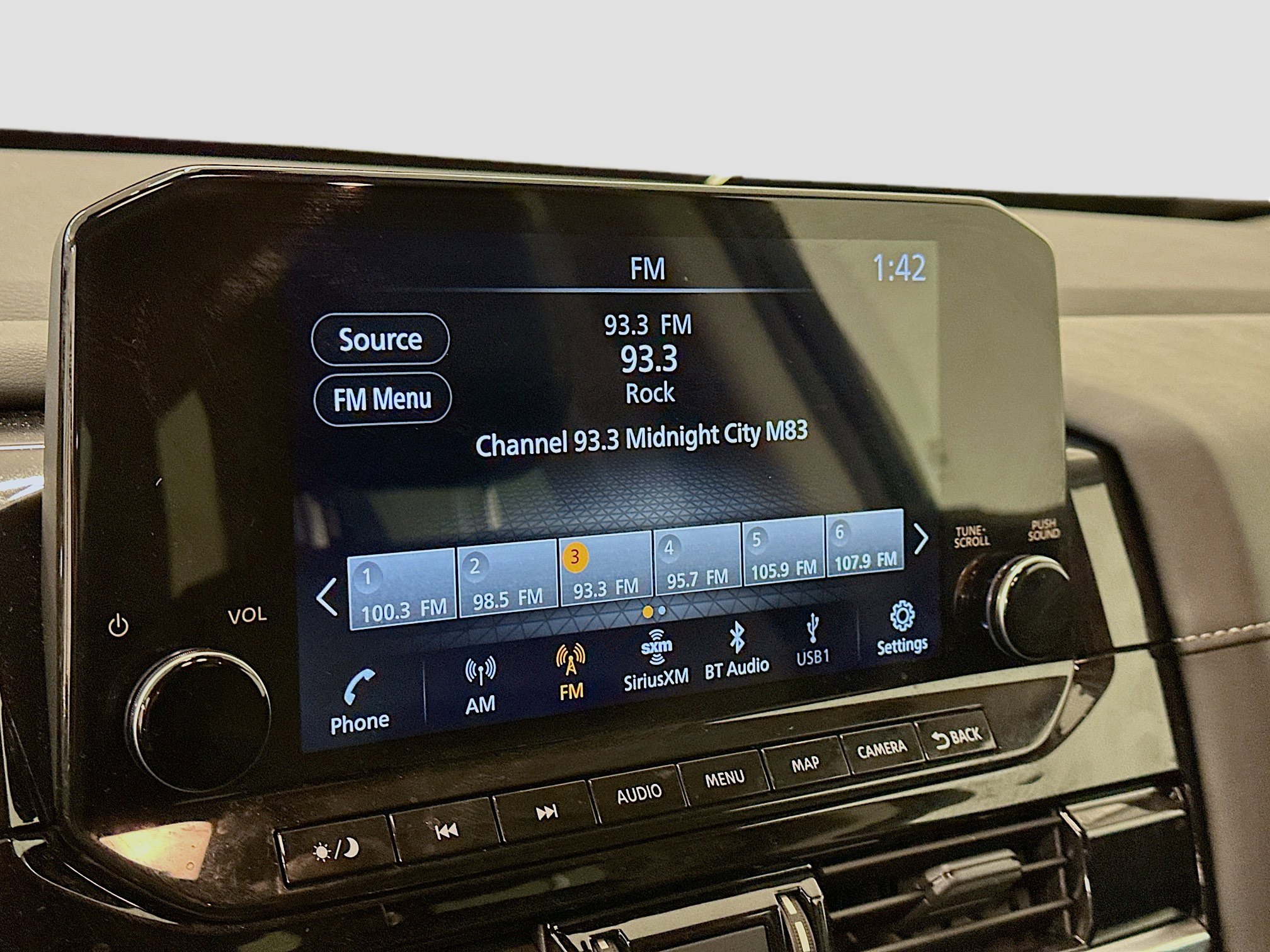 Used 2024 Nissan Pathfinder SL image 21