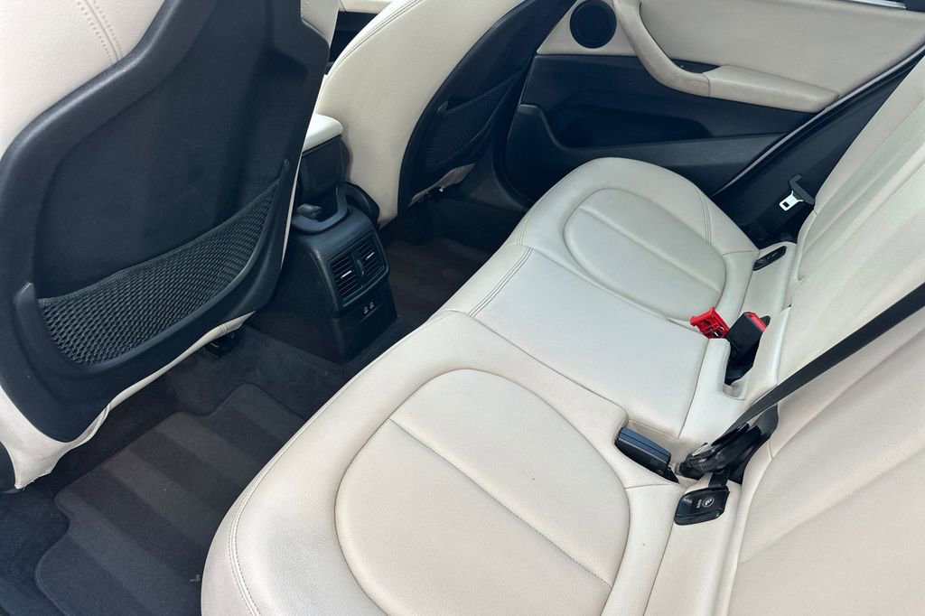 Used 2018 BMW X1 xDrive28i w/ Convenience Package image 12