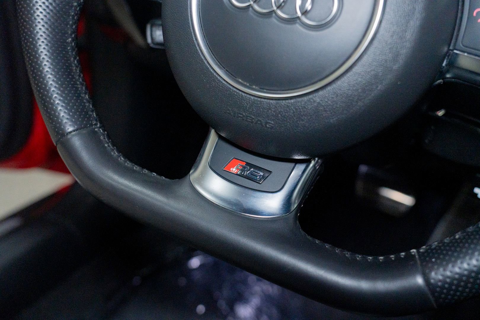 Used 2014 Audi R8 V8 w/ Convenience Package image 34