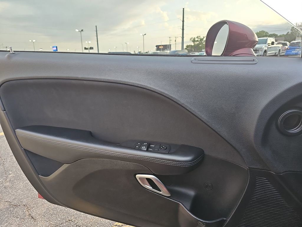 Used 2019 Dodge Challenger SXT image 26