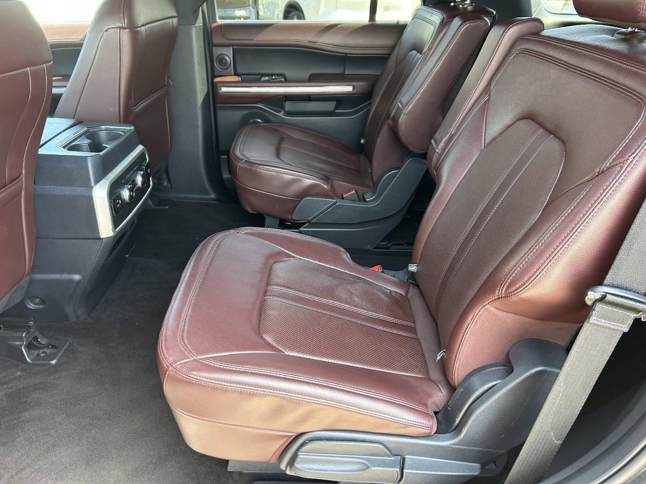 Used 2023 Ford Expedition Limited image 18