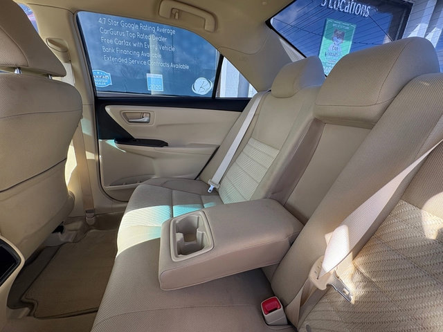 Used 2017 Toyota Camry LE FWD image 19