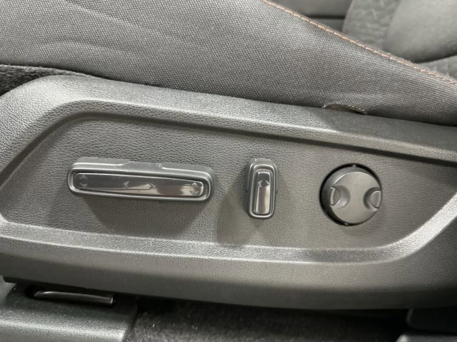 Used 2025 Honda Pilot Sport image 16
