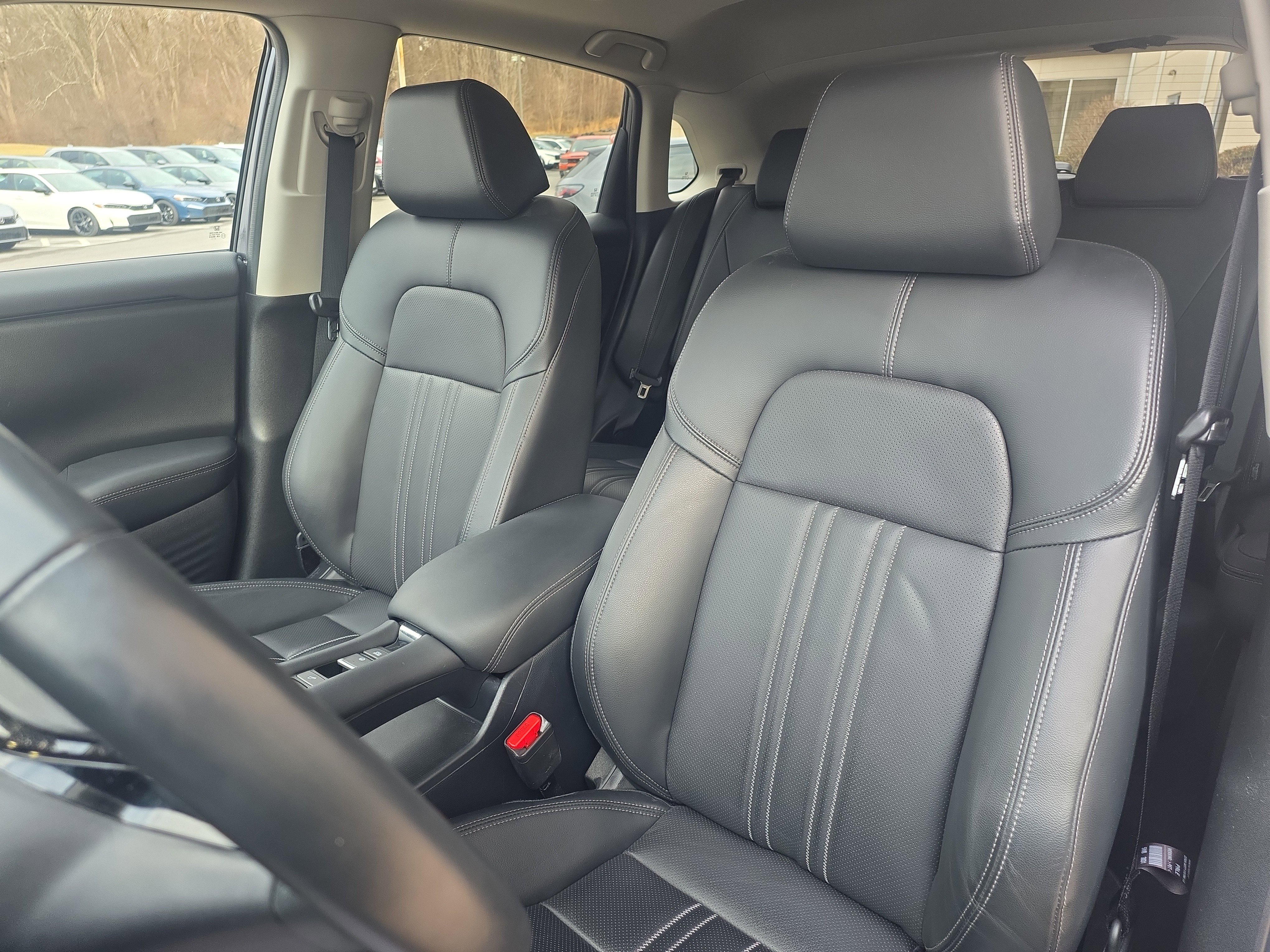 Used 2023 Honda HR-V EX-L image 11