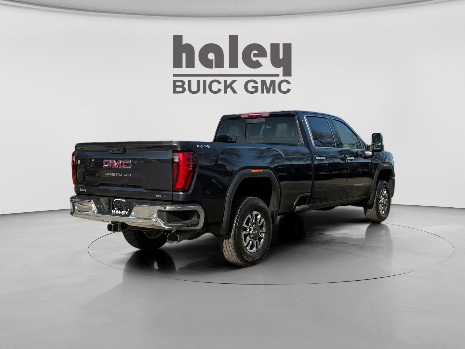 New 2026 GMC Sierra 3500 SLT w/ SLT Convenience Package image 5