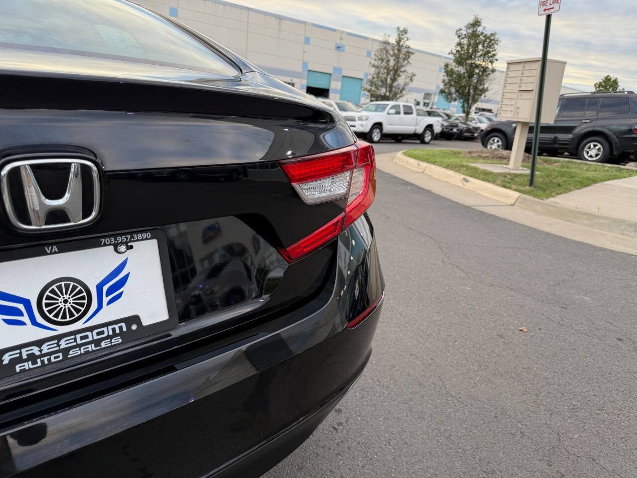 Used 2020 Honda Accord LX image 11