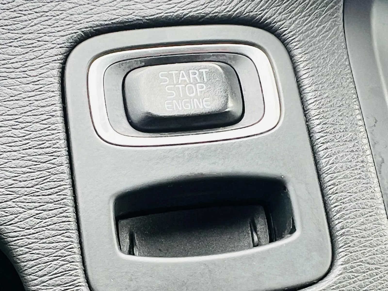 Used 2016 Volvo S80 T5 w/ Convenience Package FWD image 36