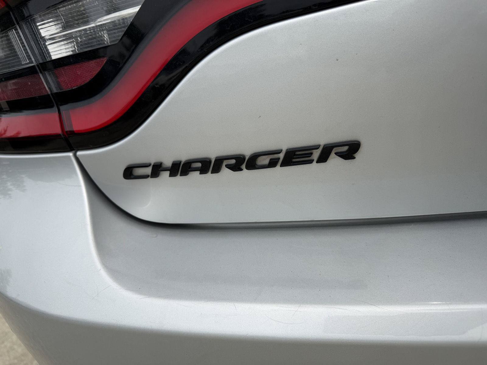 Used 2019 Dodge Charger SXT w/ Blacktop Package RWD image 21