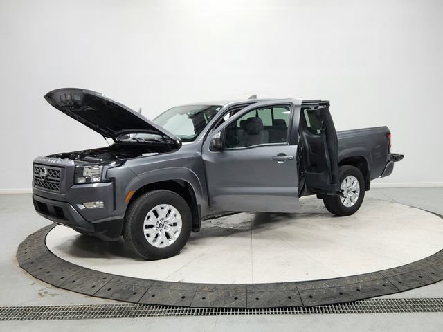 Used 2024 Nissan Frontier SV w/ SV Convenience Package image 11