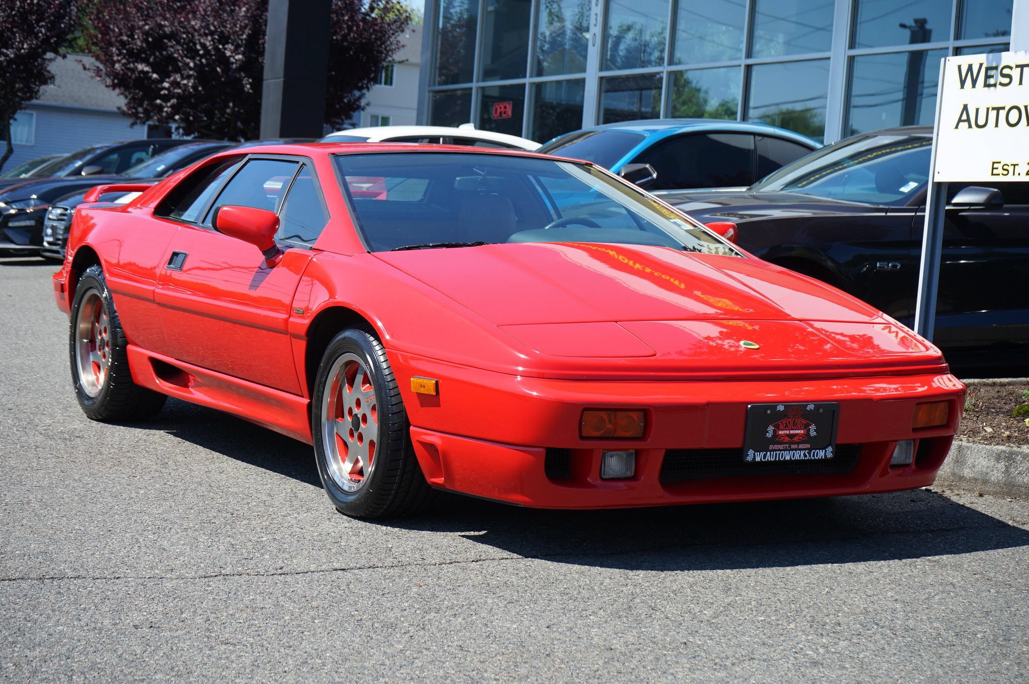 Used 1990 Lotus Esprit SE RWD image 8