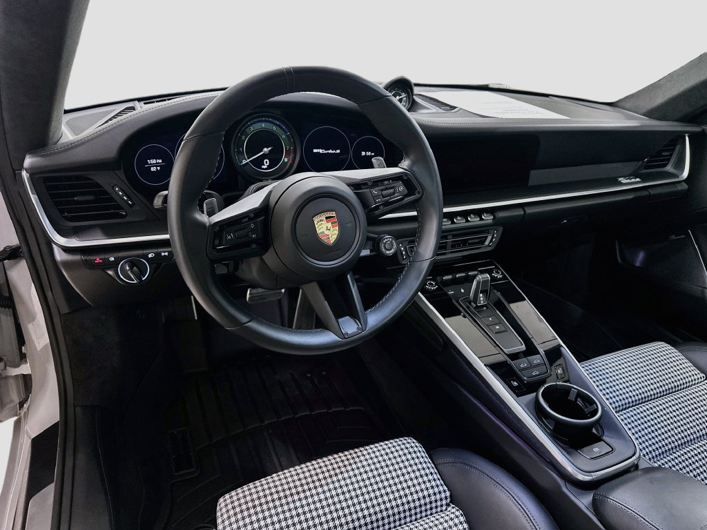 Certified 2025 Porsche 911 Turbo S AWD/4WD image 4