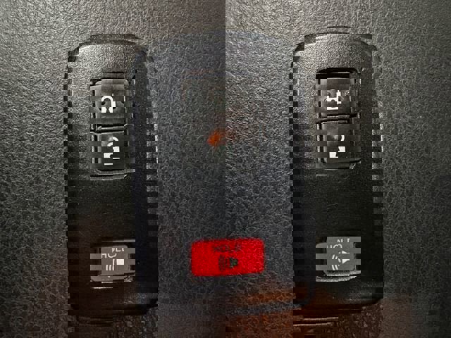 Used 2022 Toyota Tacoma TRD Off-Road w/ Technology Package image 24