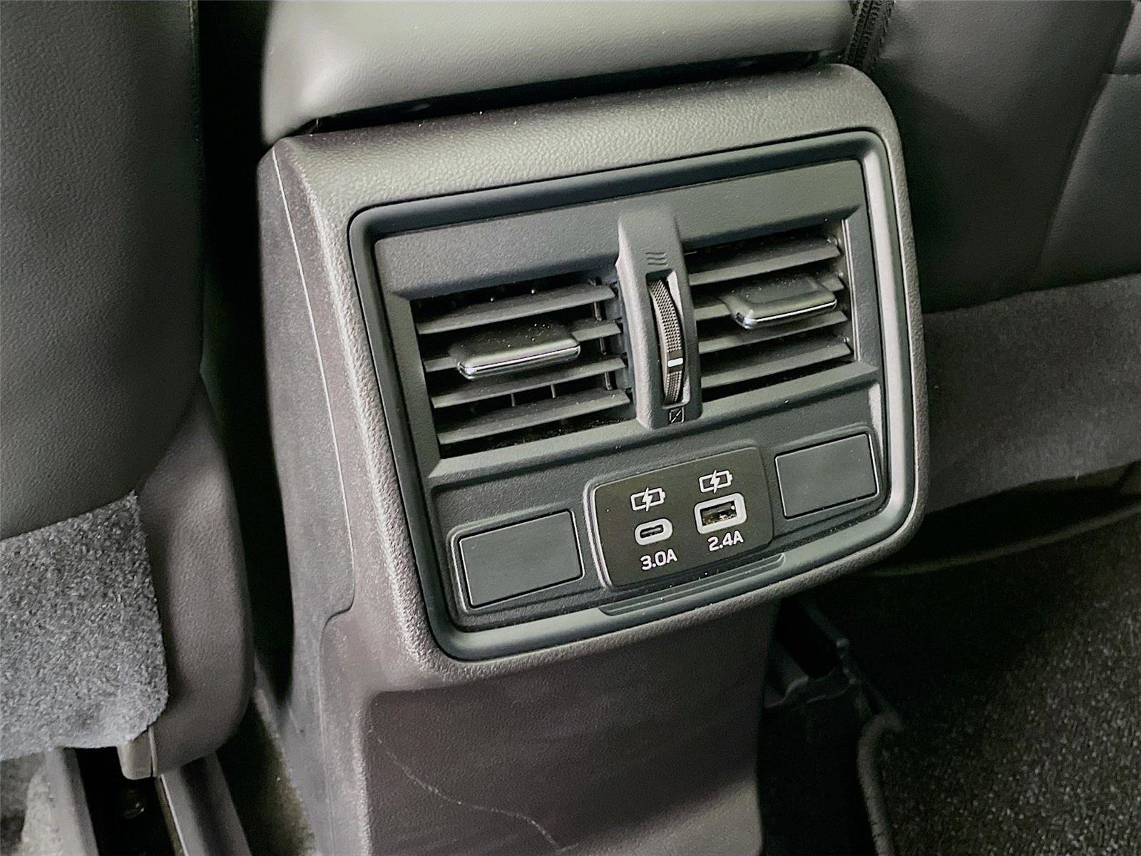 Used 2026 Subaru Forester Premium AWD/4WD image 29