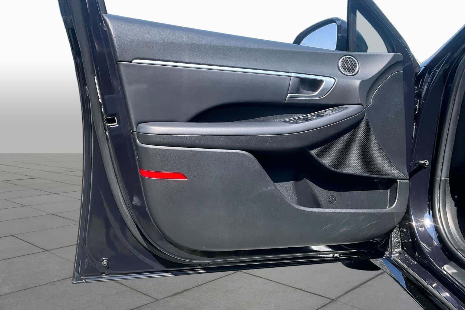 Used 2025 Hyundai Sonata SEL FWD image 22