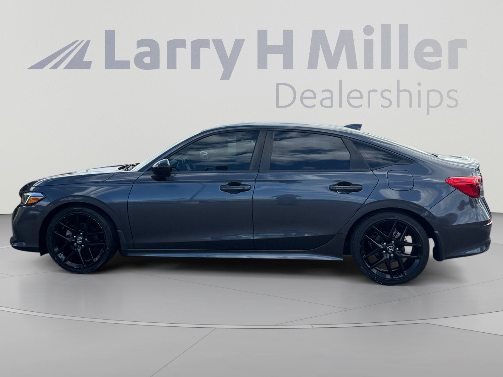 Used 2022 Honda Civic Sport image 2