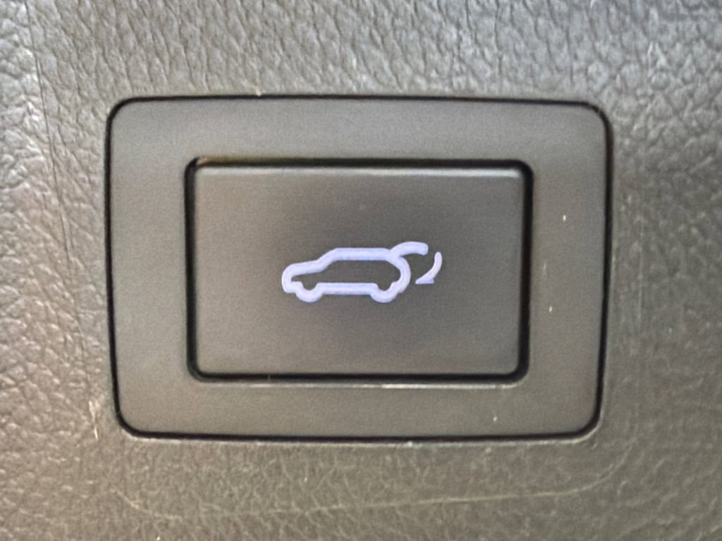 Used 2018 Hyundai Santa Fe Sport FWD image 21