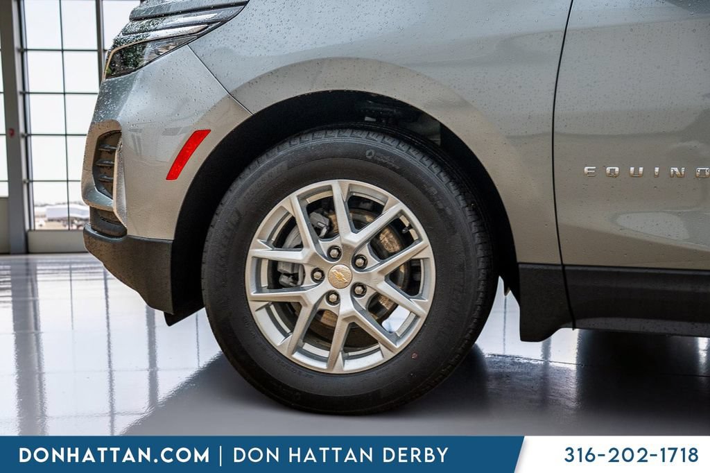 Used 2024 Chevrolet Equinox LT w/ LPO, Floor Liner Package FWD image 36