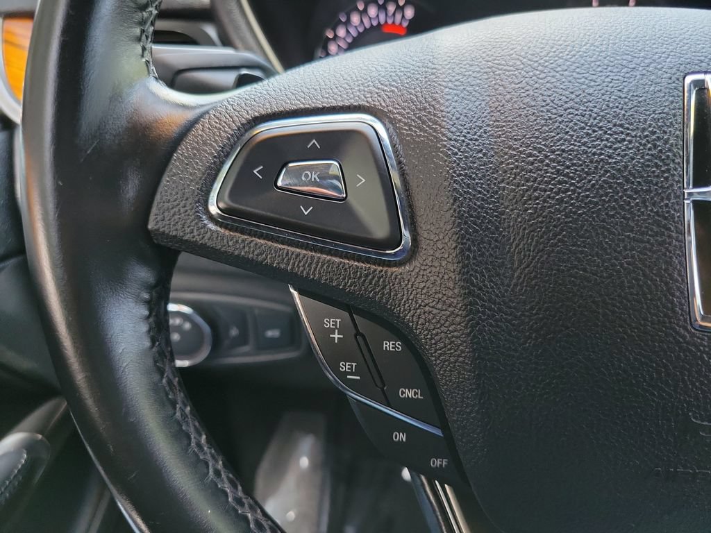 Used 2019 Lincoln MKC Select w/ Select Plus Package FWD image 20