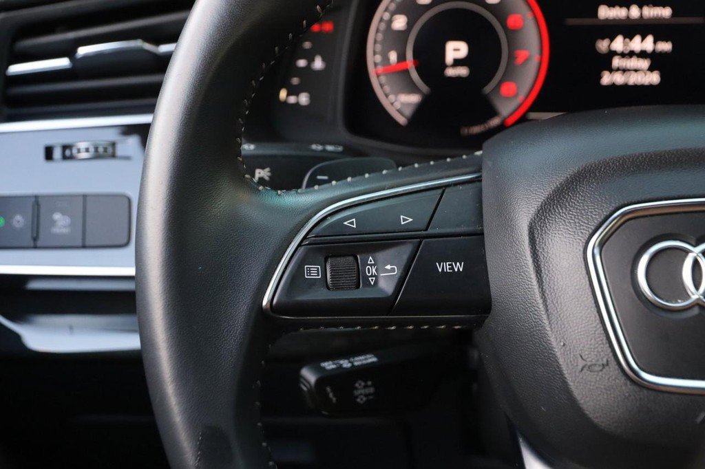 Used 2019 Audi Q8 Premium Plus w/ Premium Plus image 12