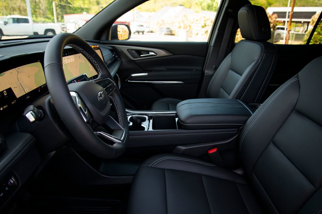 New 2026 Chevrolet Traverse LT w/ Midnight/Sport Edition AWD/4WD image 11