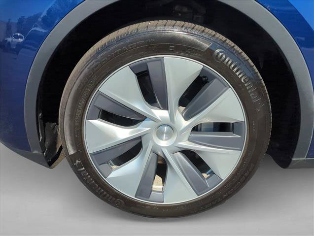 Used 2023 Tesla Model Y Long Range AWD/4WD image 17