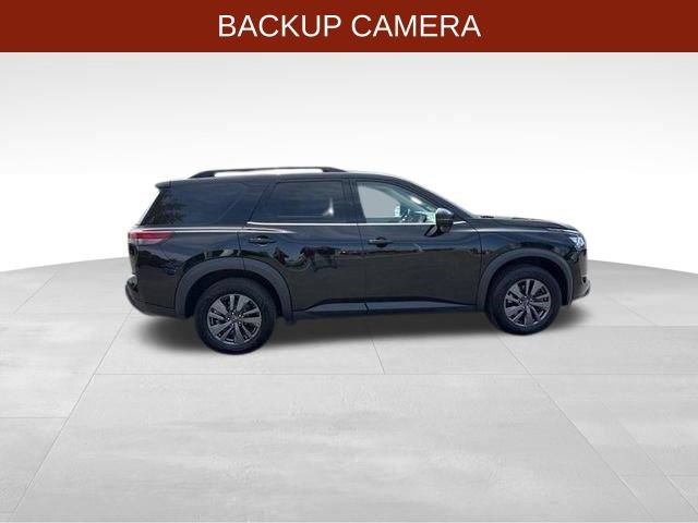 Used 2024 Nissan Pathfinder SV AWD/4WD image 8