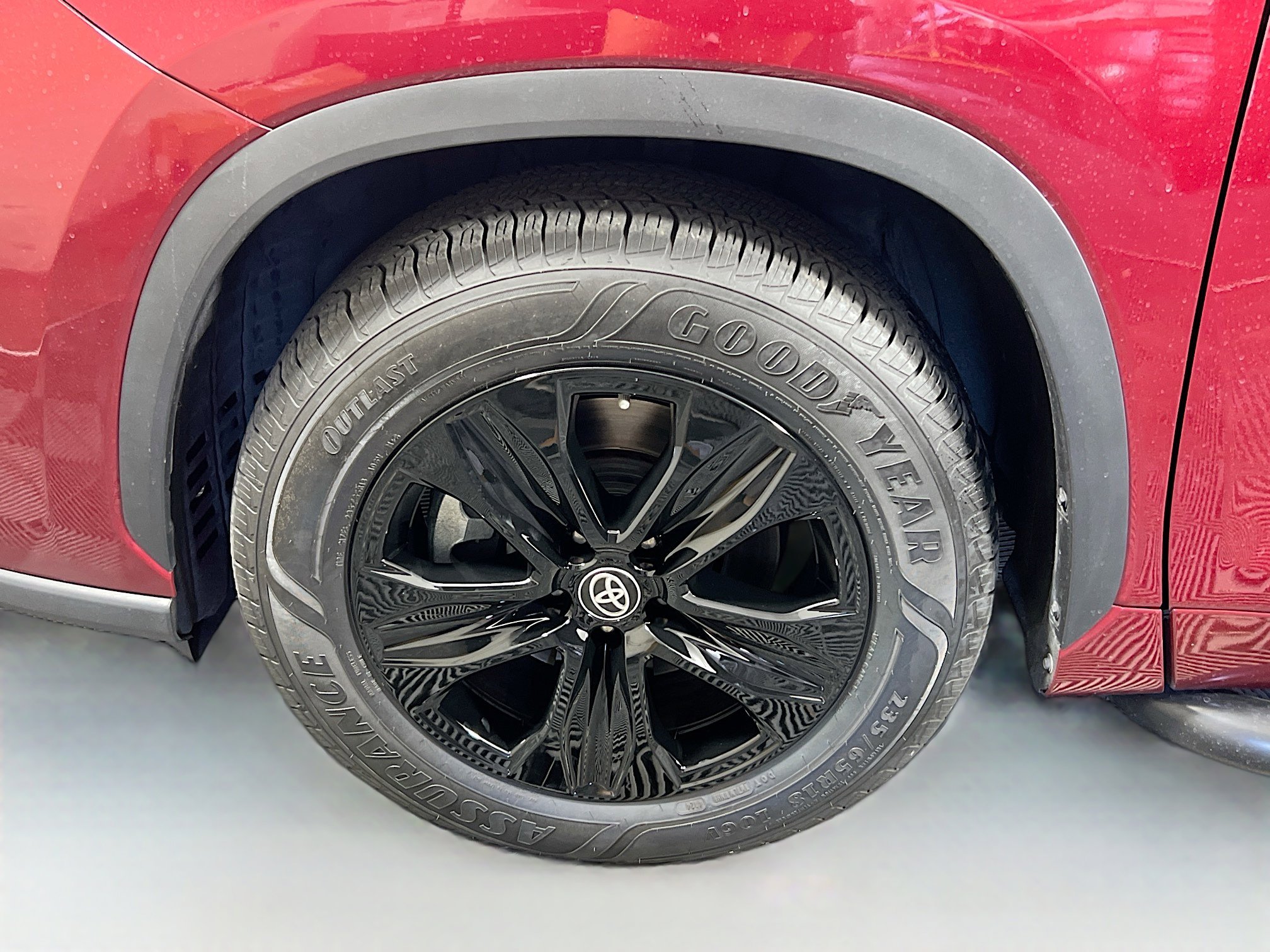 Used 2020 Toyota Highlander XLE image 13