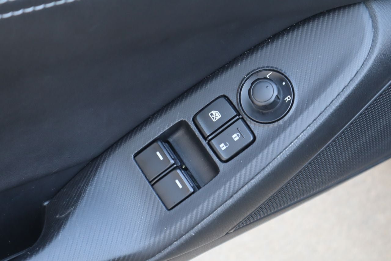 Used 2025 MAZDA MX-5 Miata RF Grand Touring RWD image 17