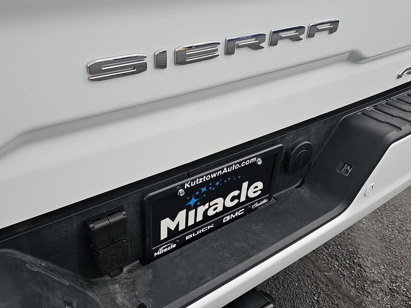 Certified 2025 GMC Sierra 2500 AT4 AWD/4WD image 29